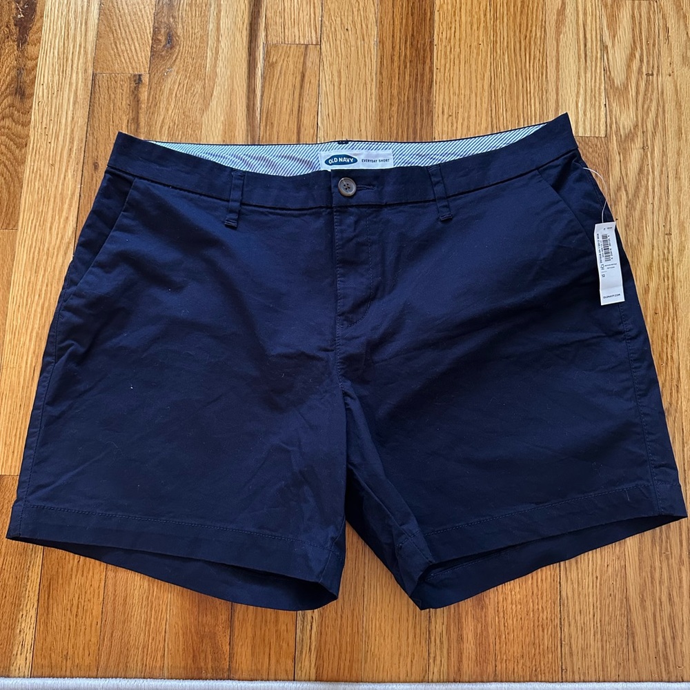 Old Navy “Everyday Short” size 12 navy